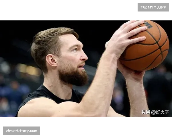 国王蒙克脚踝扭伤出战成疑 萨博尼斯膝盖手术赛季报销